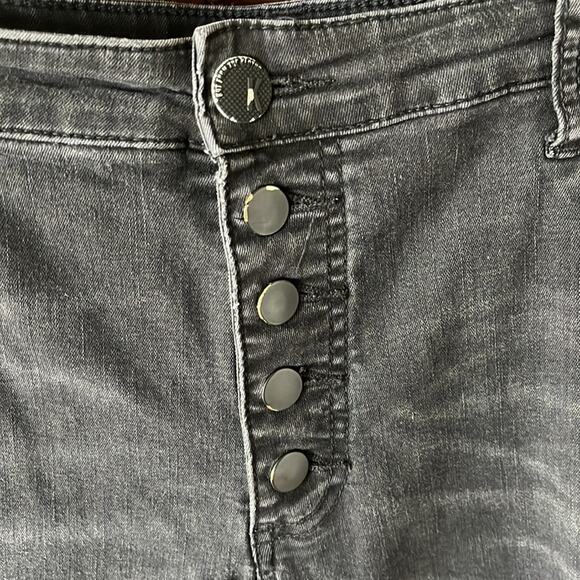 KUT FRON THE KLOTH black exposed button fly distressed skinny jeans - Picture 3 of 11